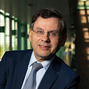 ノイ・バン・フルスト